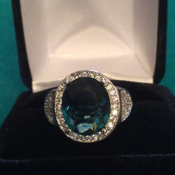 Elegant London Blue Topaz Ring - Picture 11 of 11
